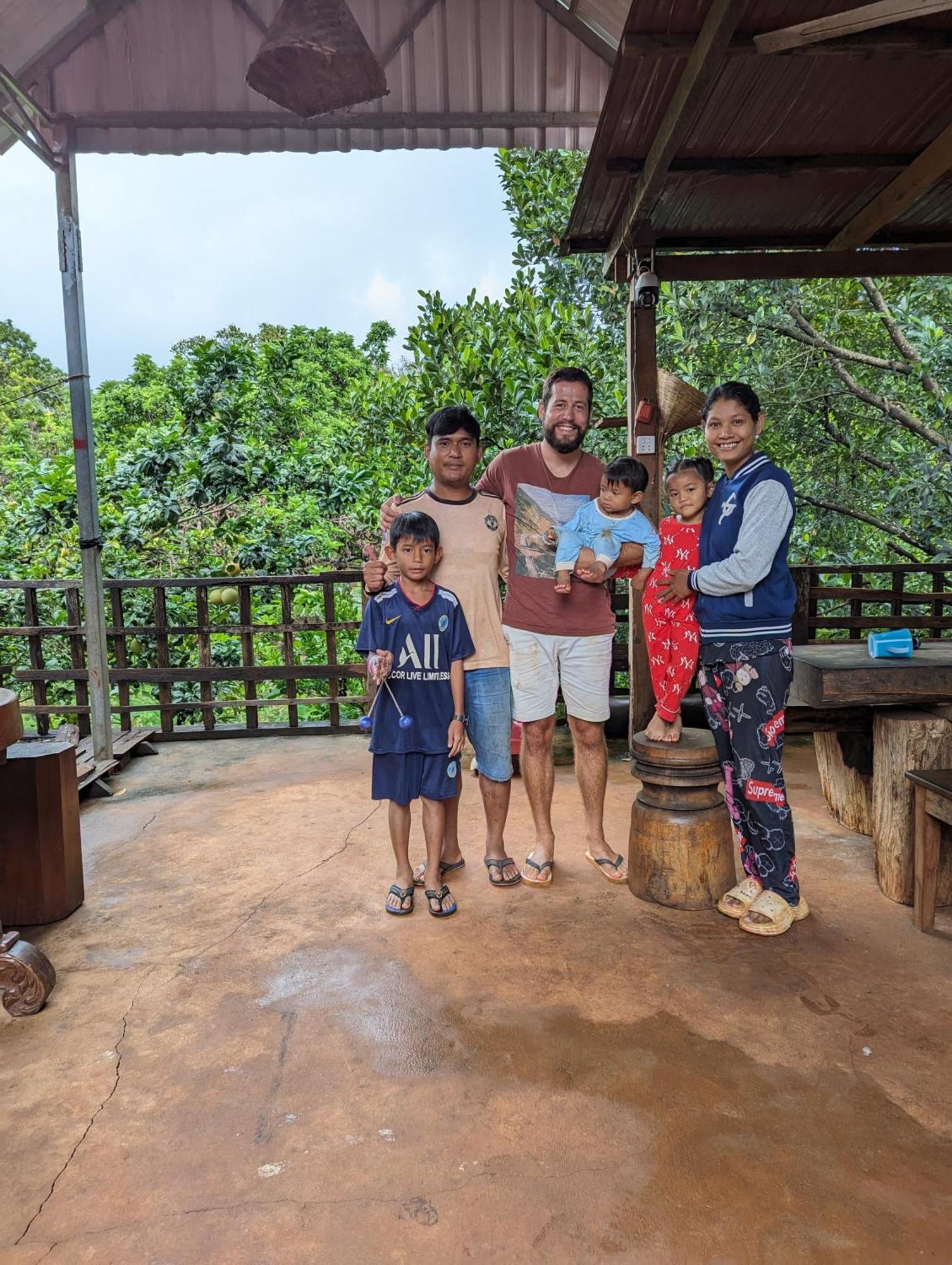 Bee Bee'S Chalets Home Stay And Trekking รัตนคีรี ภายนอก รูปภาพ